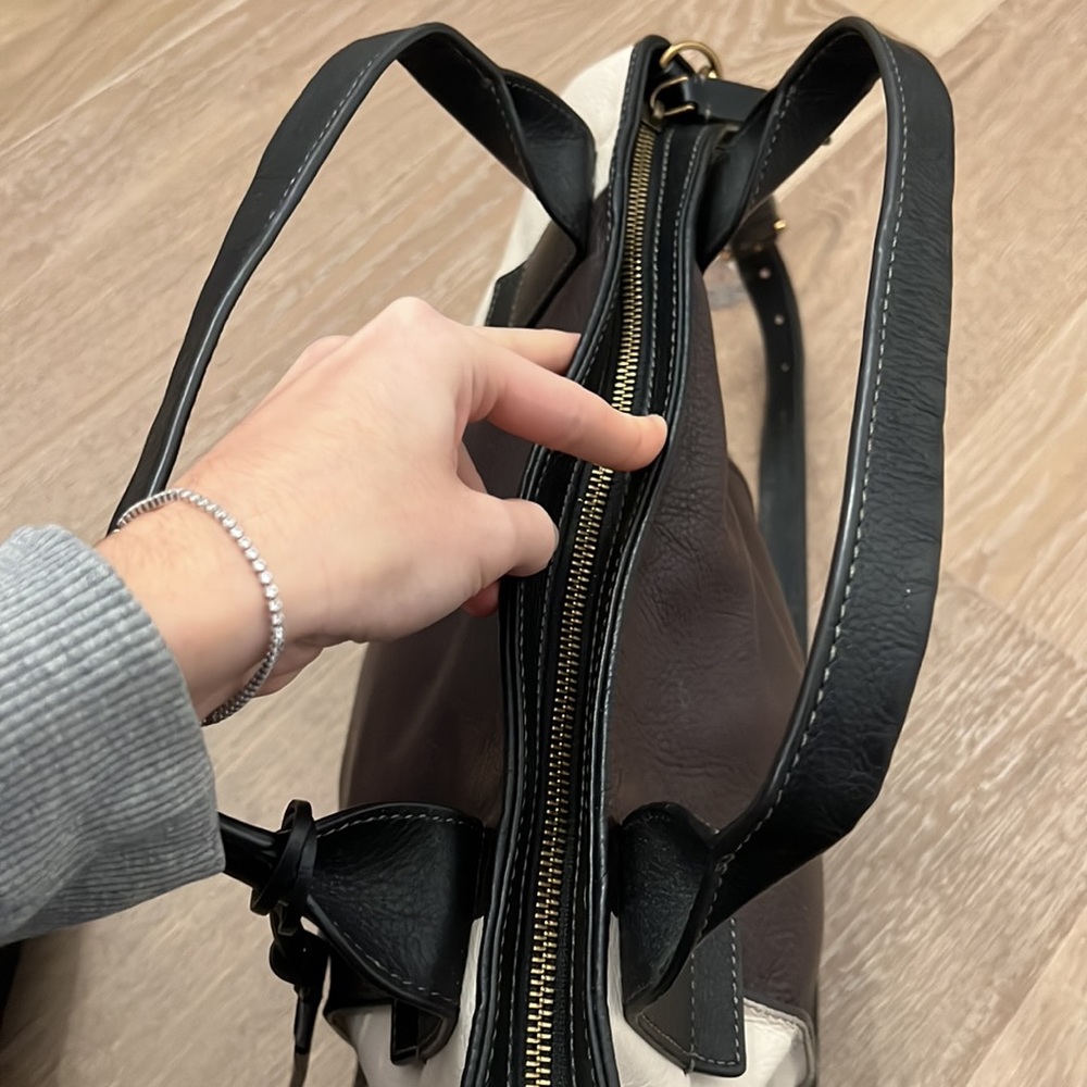 Fossil 3-tone Colour-Block Satchel - Picture 5 of 10